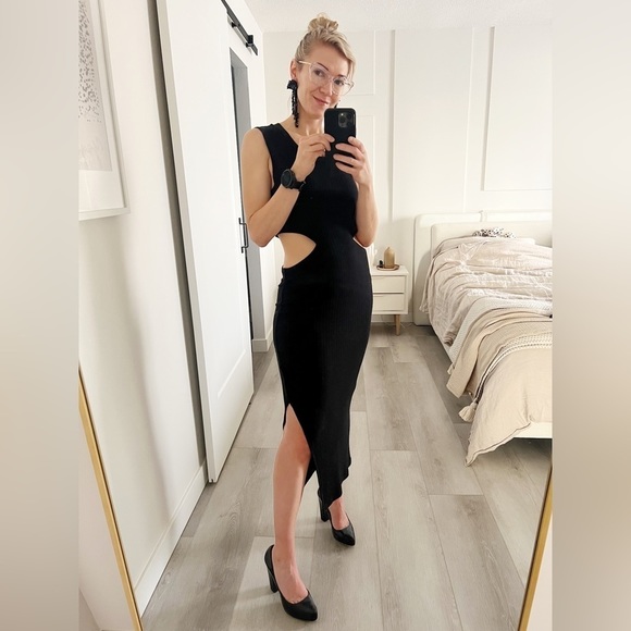 Lna Ribbed Cut Out MIDI Dress - Picture 1 of 7